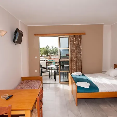 Rose Hotel 3*